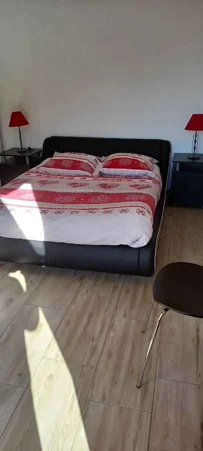 Chalet Individuel Tres Ensoleille Au Calme Vue Imprenable Saint-Étienne-de-Tinée Appartement